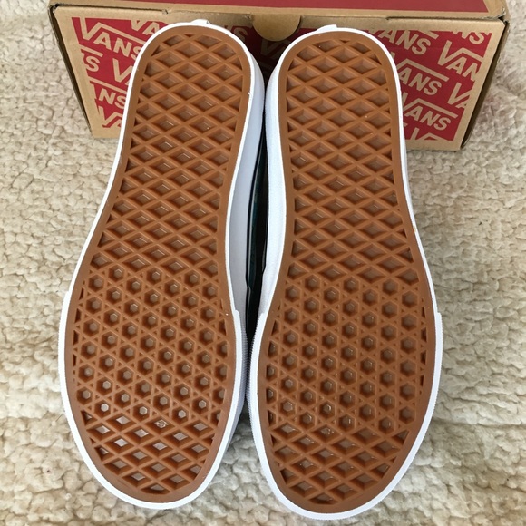 NWT Vans X Van Gogh Sk8-Hi Shoes W 5.5, M 4 - Picture 8 of 8